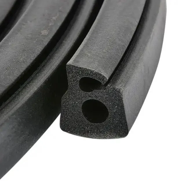 Customized Auto Black UV-Resistant Extruding Rubber Seal Strip