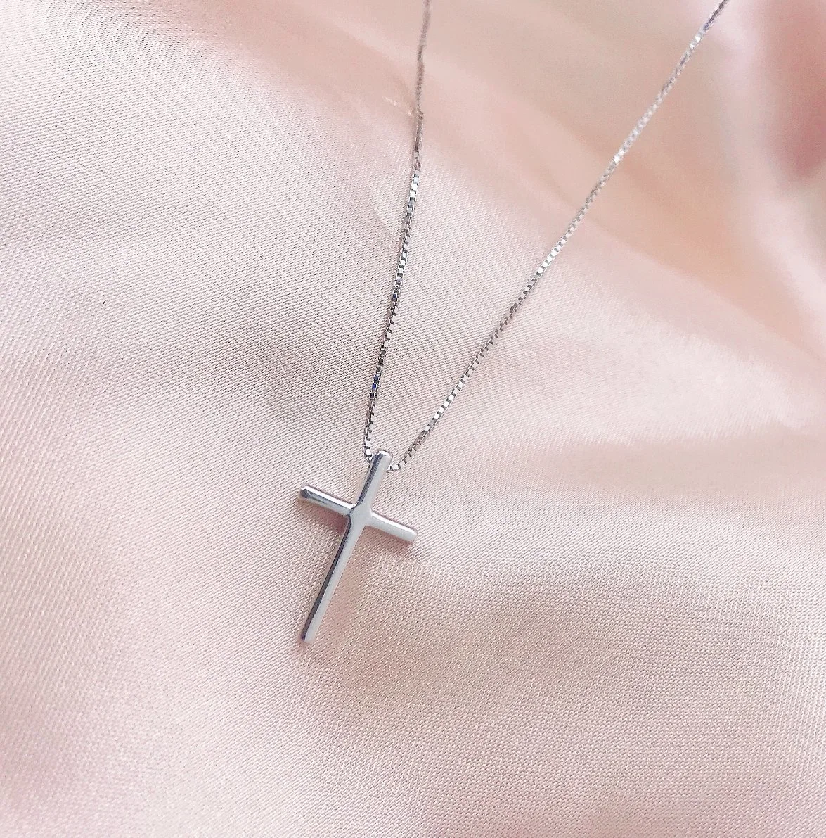 OEM Custom Fashion 925 Silver Jewelry White Stone Luxury Popular Wholesale/Supplier High quality/High cost performance Light Weight Religious CZ Cross Pendant