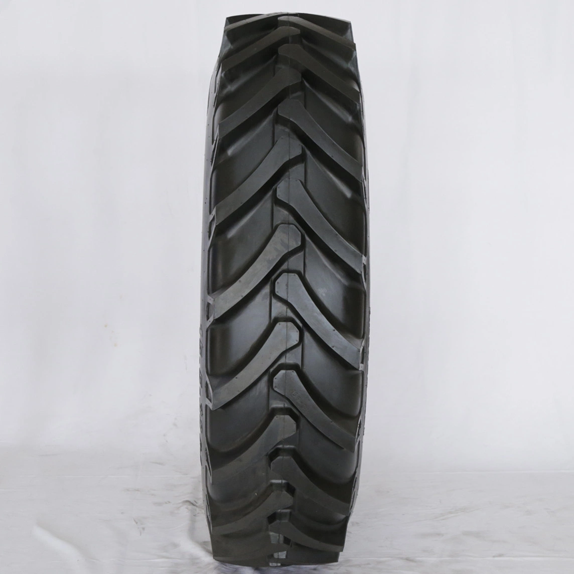 Pr-1 Agr Farm Tractor Agricultural Paddy Field Bias Tyre 16.9-38