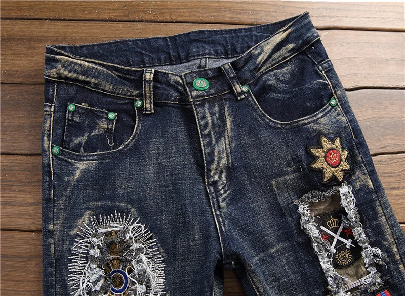 2023 Custom Herren Jean Hip Hop Patch Ripped Denim Casual Denim Hosen Großhandel/Lieferant Fashion New Style für stilvolle Blau dünn Passende Hosen Jeans für Herren