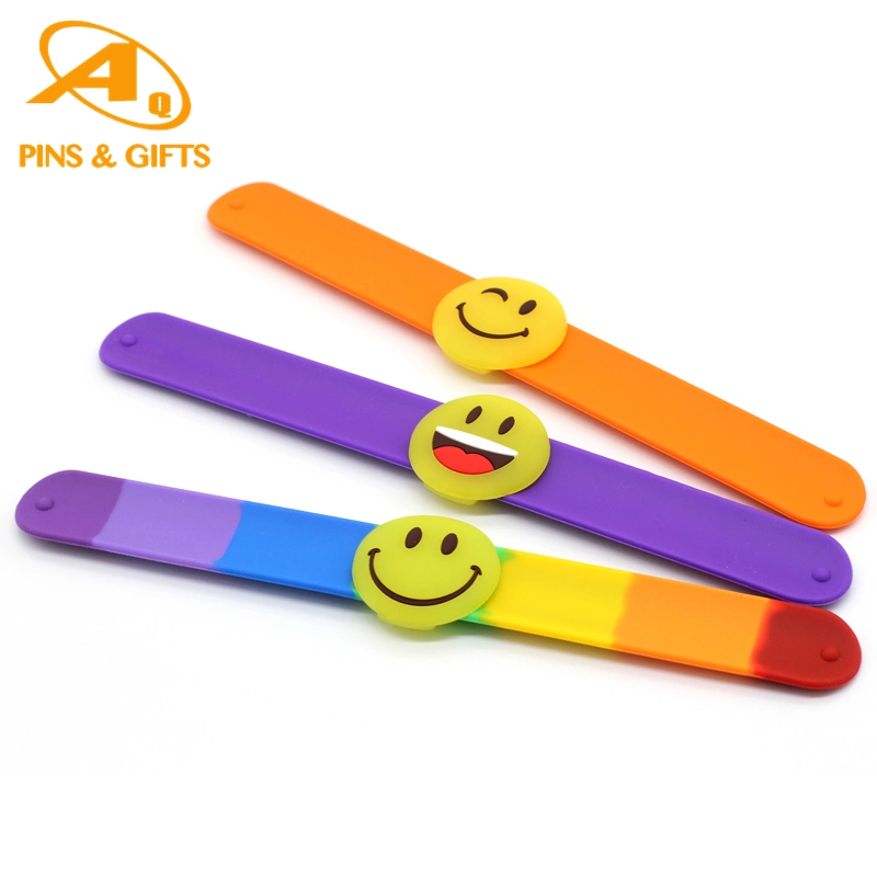 Wholesale Custom Printing Logo Children Silicone Reflective Child Slap Bracelet Wrist Band Kid Design Sanitizer Yellow Card Free Sample LED Wristband