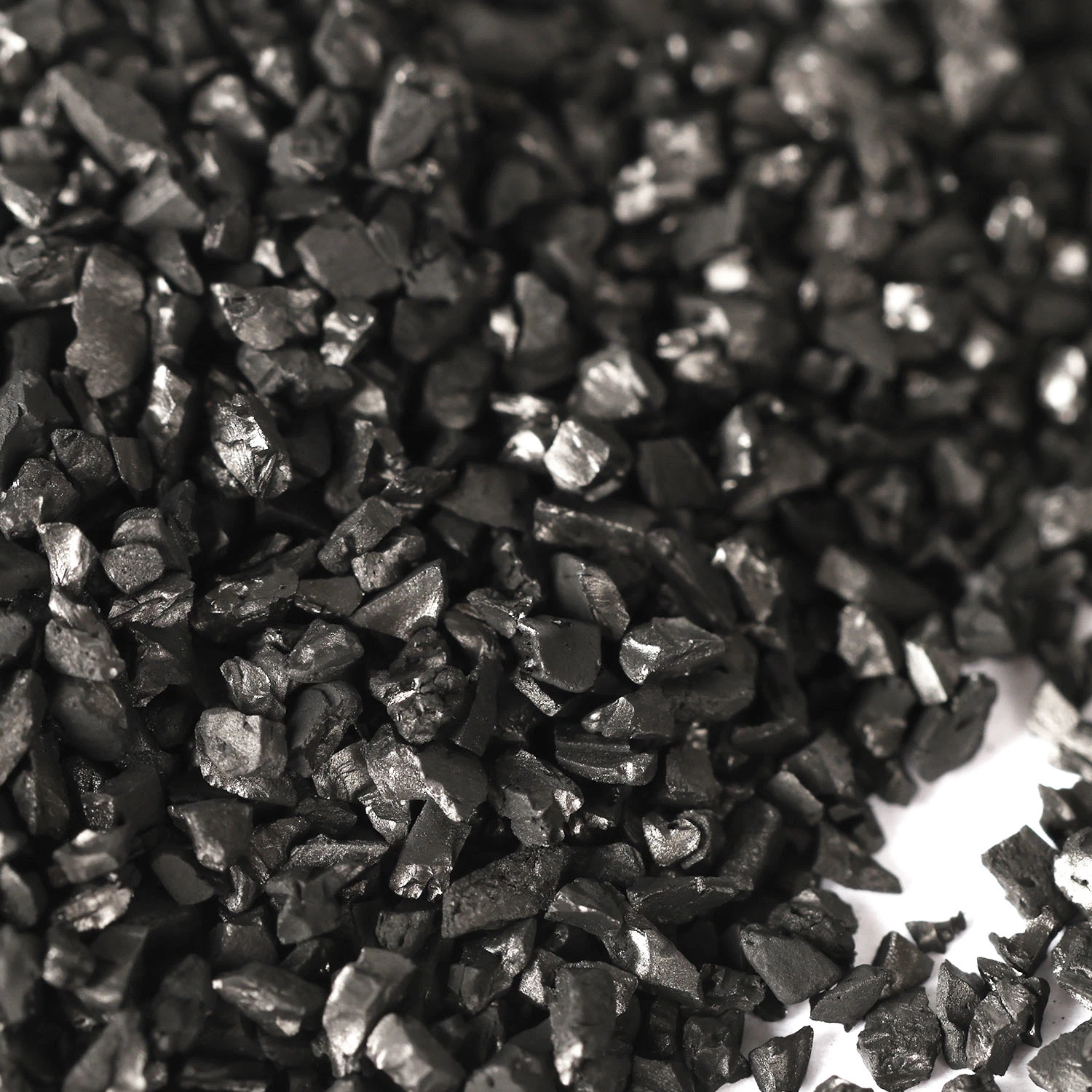 15 Percent Ash Content Black Coal Granular Activated Carbon Applied in The Field of Poe Water Treatment