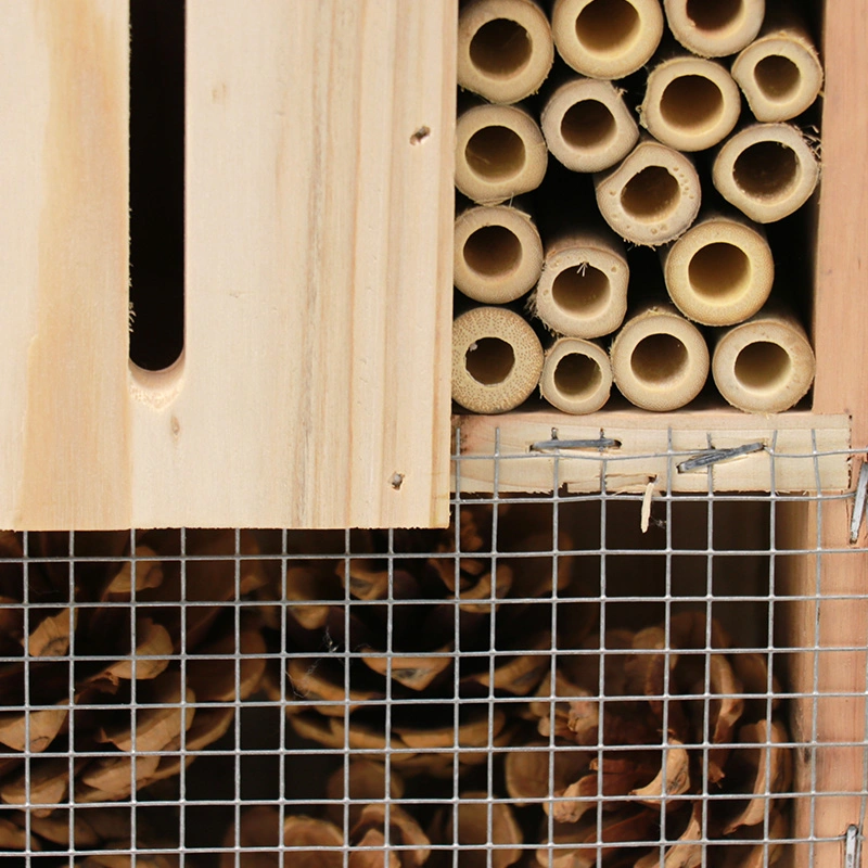 Casa de abejas de madera colgada natural inconclusa para el hotel Insect