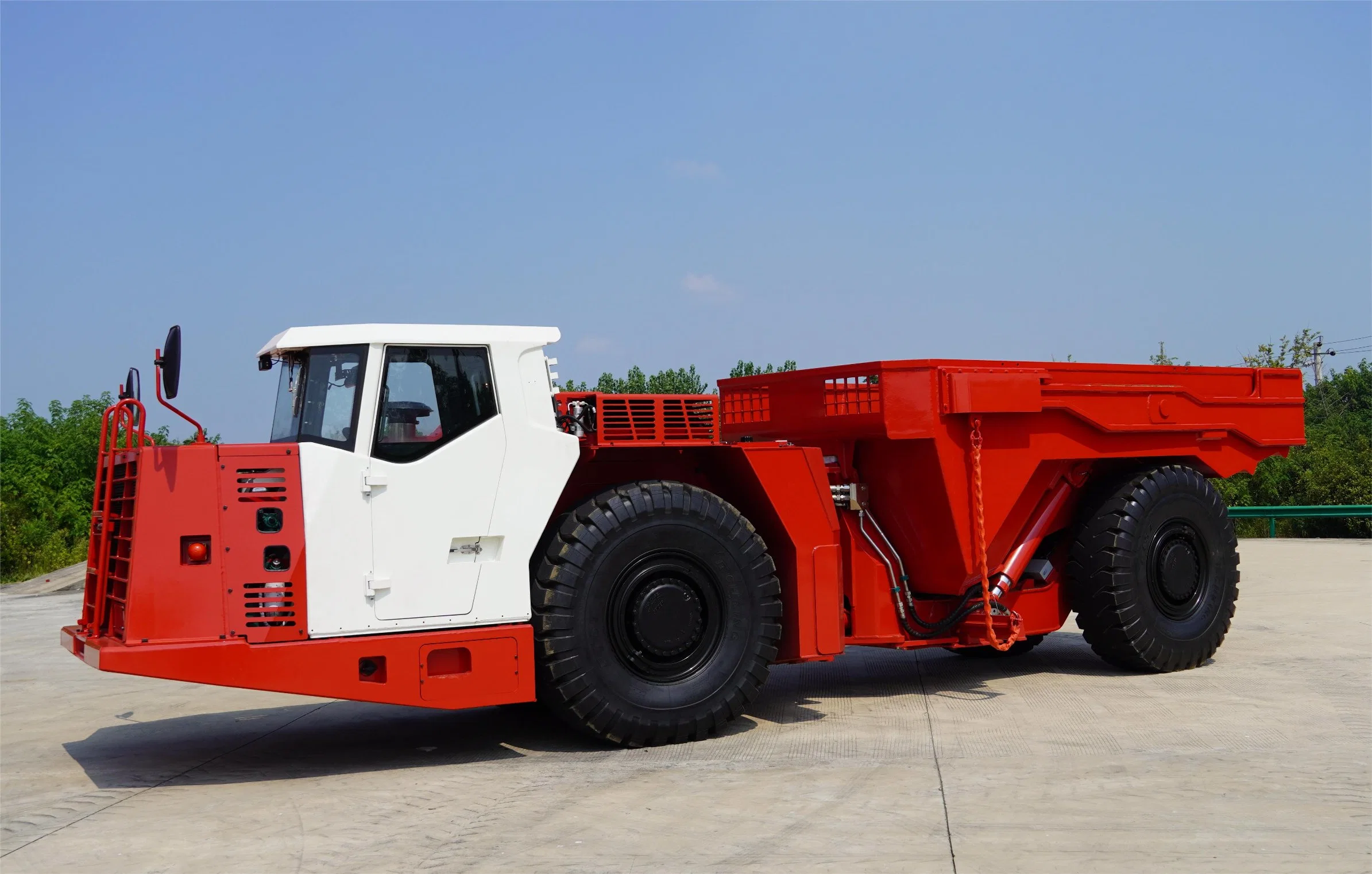 ST30 Bergbau-LKW Bergbau-Ausrüstung Dump Truck mit Dieselmotor