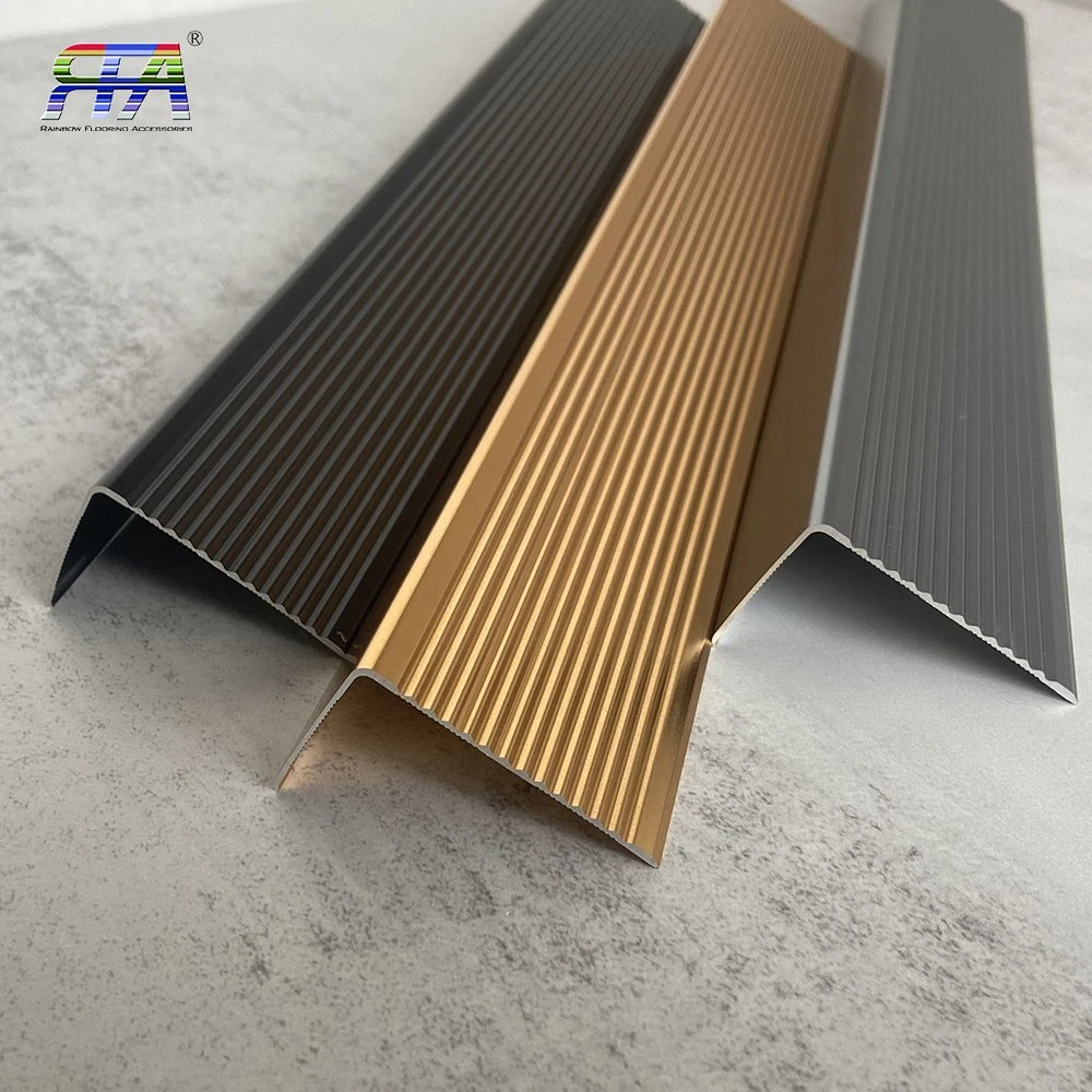 L-Shaped Floor Metal Aluminum Corner Trim Strip 30 * 50mm Anti Slip L-Shaped Floor Aluminum Decoration