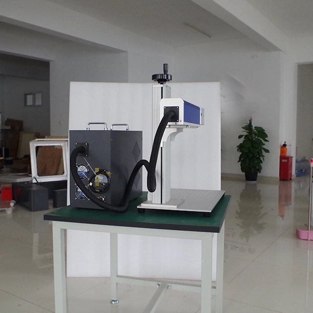 2020 Trends Raycus Laser 20W 30W 50W Portable Mini Fiber Laser Marking Machine of Rayfine