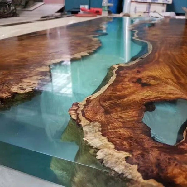 Free Sample Service Clear Epoxy Resin Hwr-128 for Resin River Table