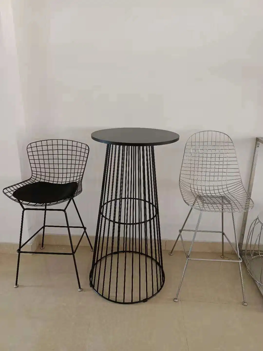 China Furniture Factory of Outdoor Anti UV Painting Wire High Bar Table