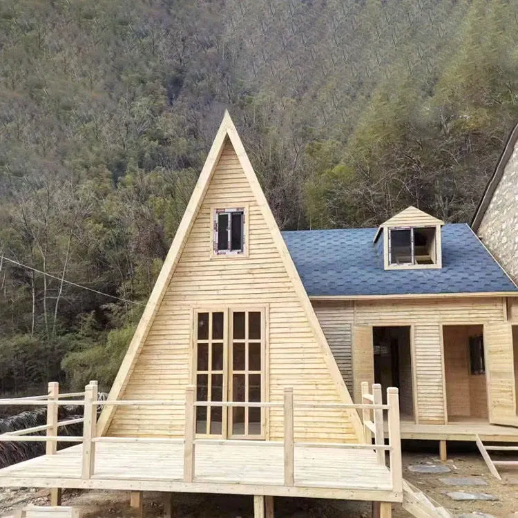 Cadre Triangular House le plus populaire Prefab en acier léger de luxe en bois Maison triangle