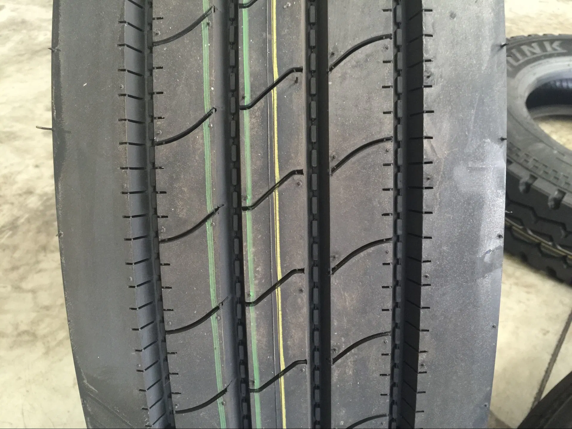 Constancy Brand Radial Truck Tire TBR Tire (265/70R19.5 285/70R19.5 255/70R22.5 275/70R22.5 275/80R22.5)