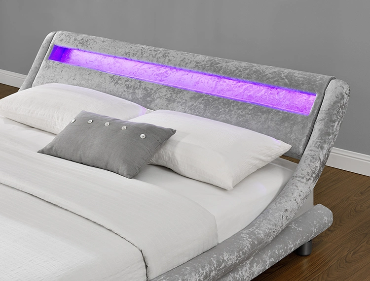 سرير بحجم مزدوج / ملكي من الجلد الاصطناعي بتصميم PU من Willsoon Furniture 1140-1 مع ضوء LED