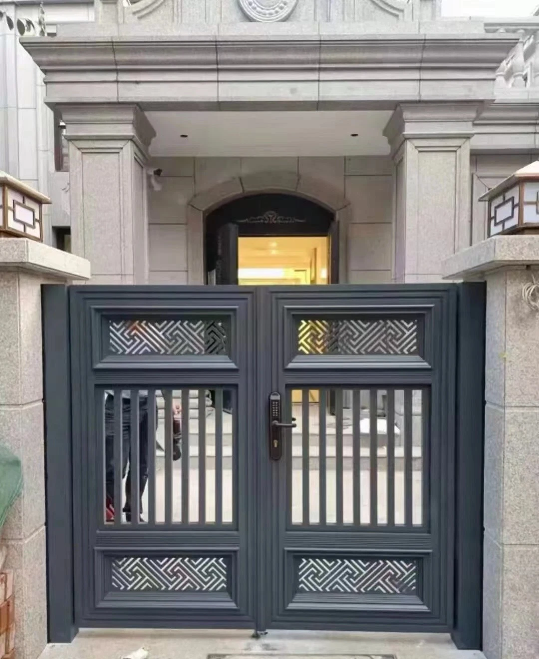 Decorativos personalizados de aluminio puerta de entrada al patio valla de entrada de la PUERTA PUERTA DESLIZANTE