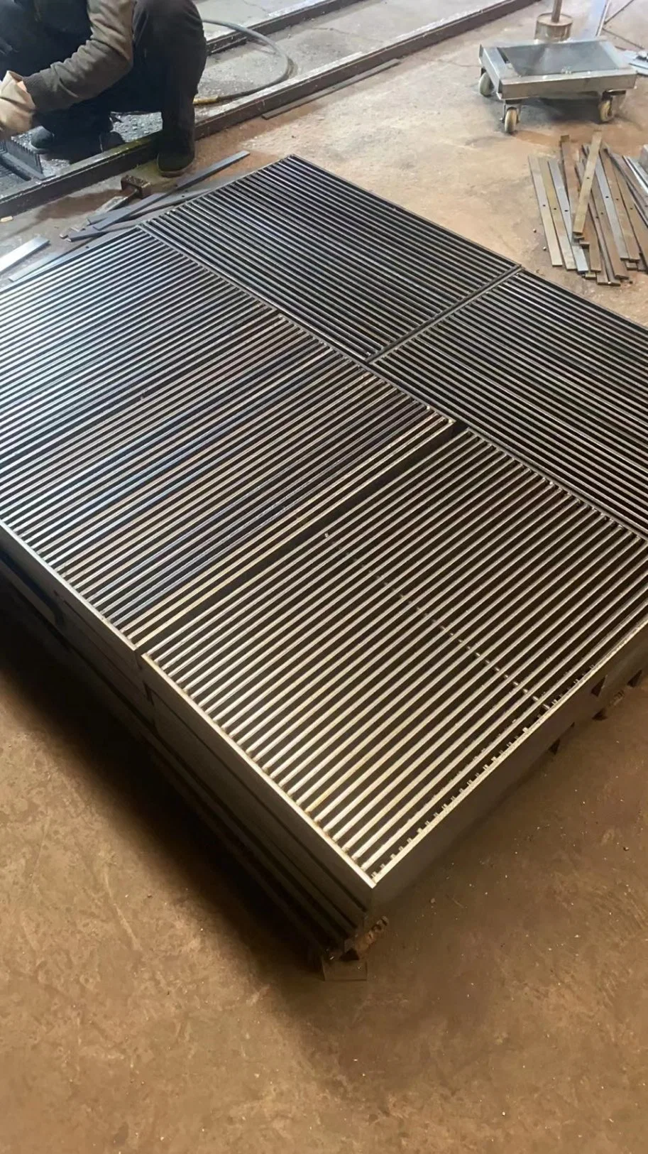 Factory Supply Weld Galvanized Steel Grating for Trench Cover