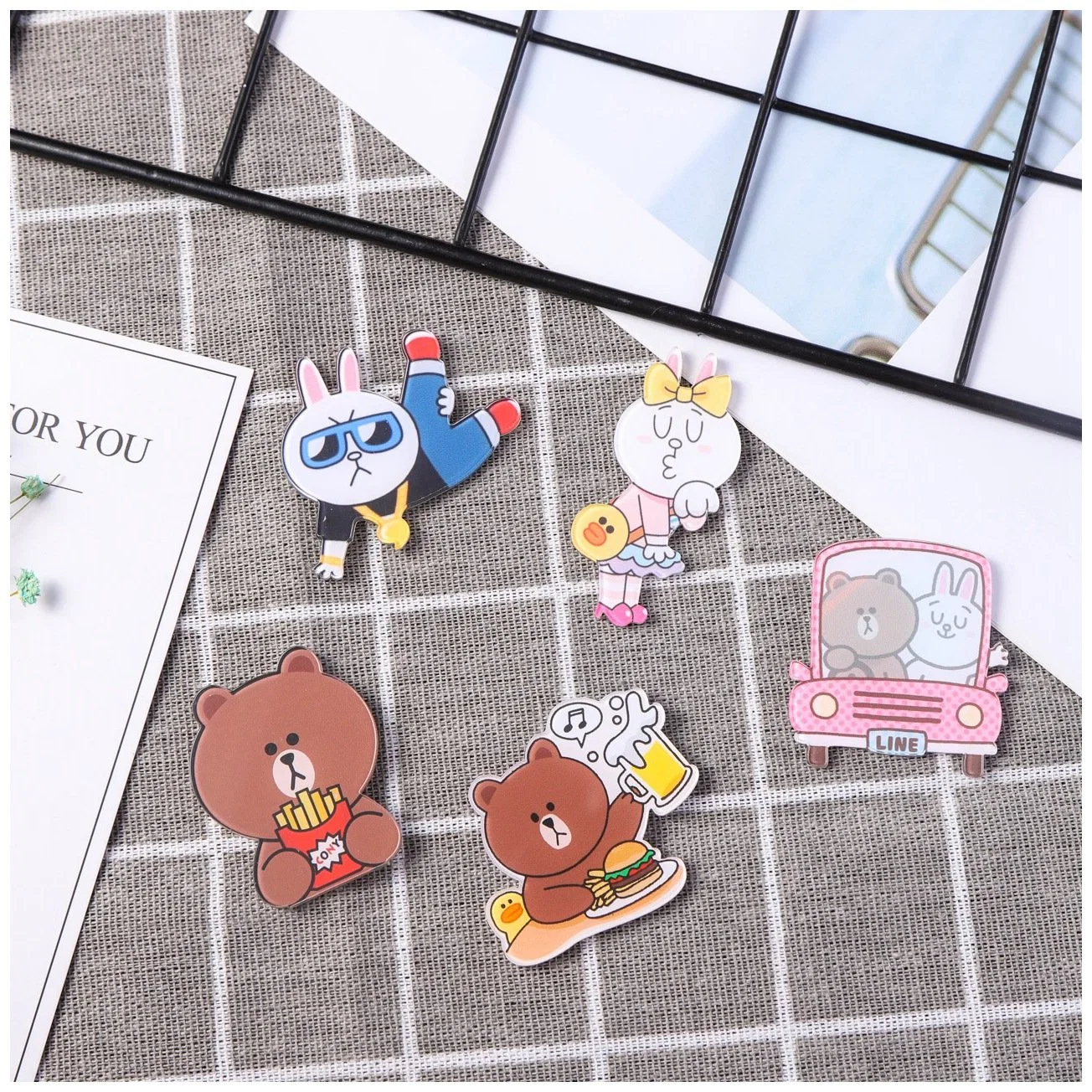 Promotional Cartoon Figure Acrylic Fridge Magnet with Good Quality