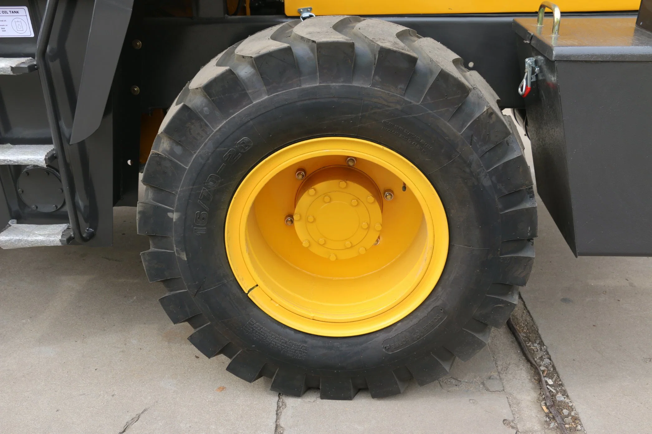 China Payloader Luqing Small Mini Front End Loader 1t 2t 3t 5t Lq918c 1 Ton 2 Ton 3 Ton 5 Ton Clamp Wheel Loader for Sale