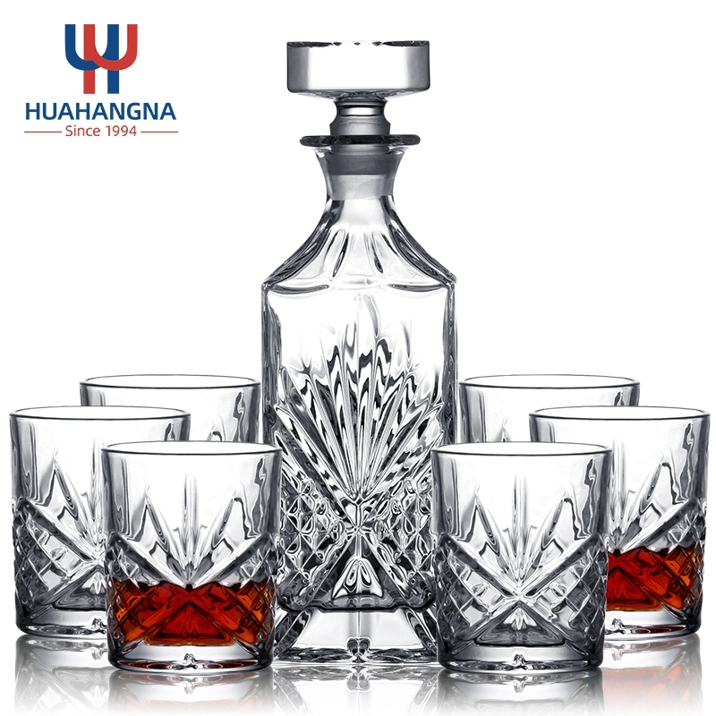 China Maunfacturer 800ml Kristallglas Bourbon Flasche Dekanter Set mit 6 Whiskey Gläser für Liquor Rum Vodka Geschenke für Männer