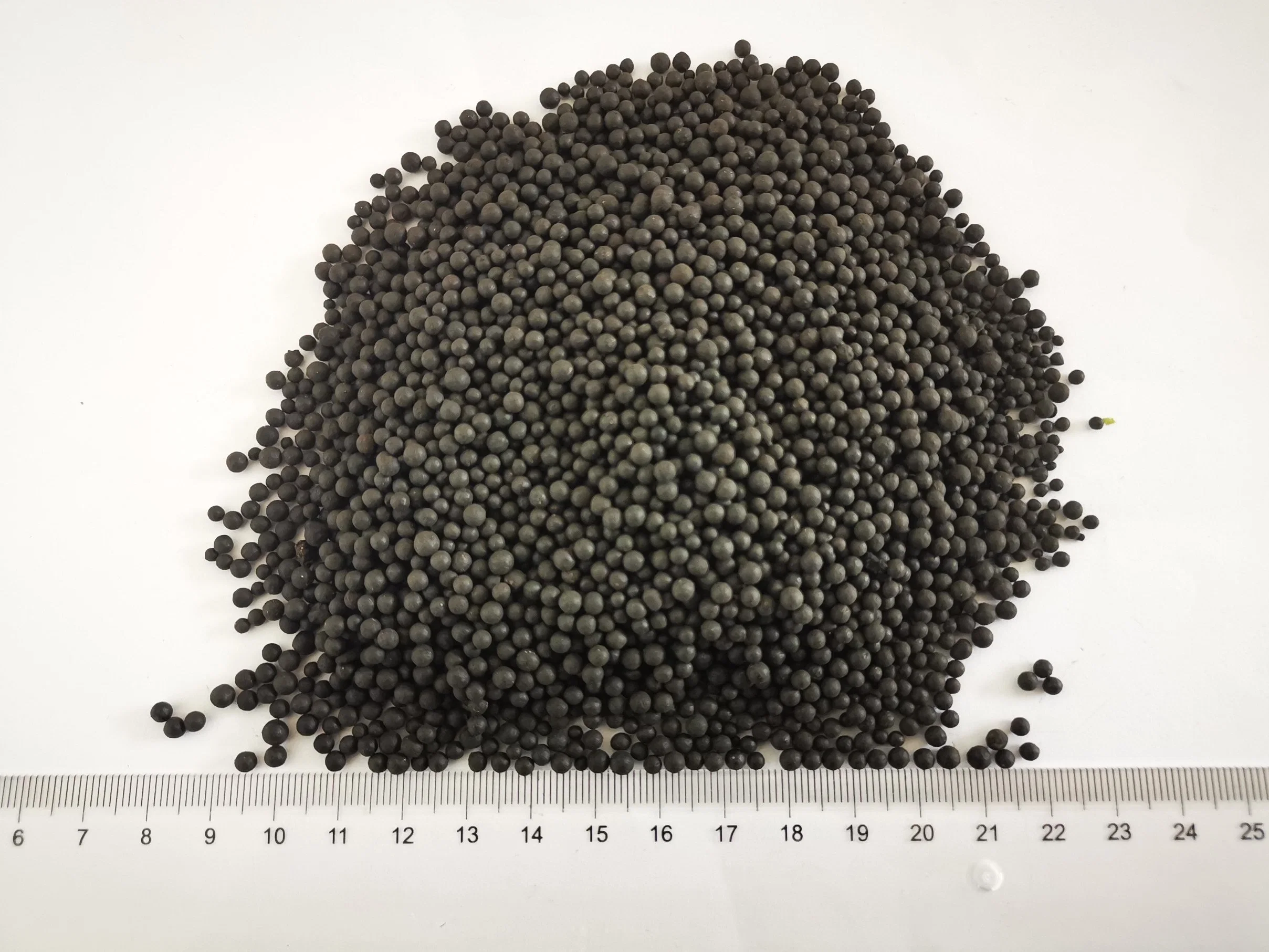 El ácido húmico granular de abonos orgánicos abonos orgánicos fertilizante orgánico de partículas negras fabricante de China