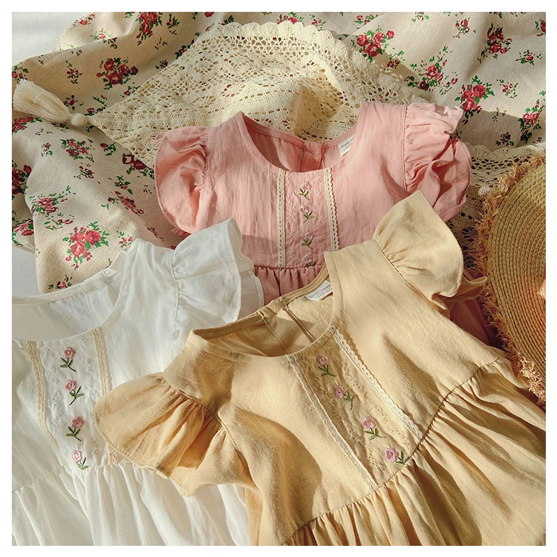 Vestuário para criança 2023 estilo de verão Lace Flor bordados vestido de menina Saia de manga curta para criança de algodão doce (CFTZ-015)
