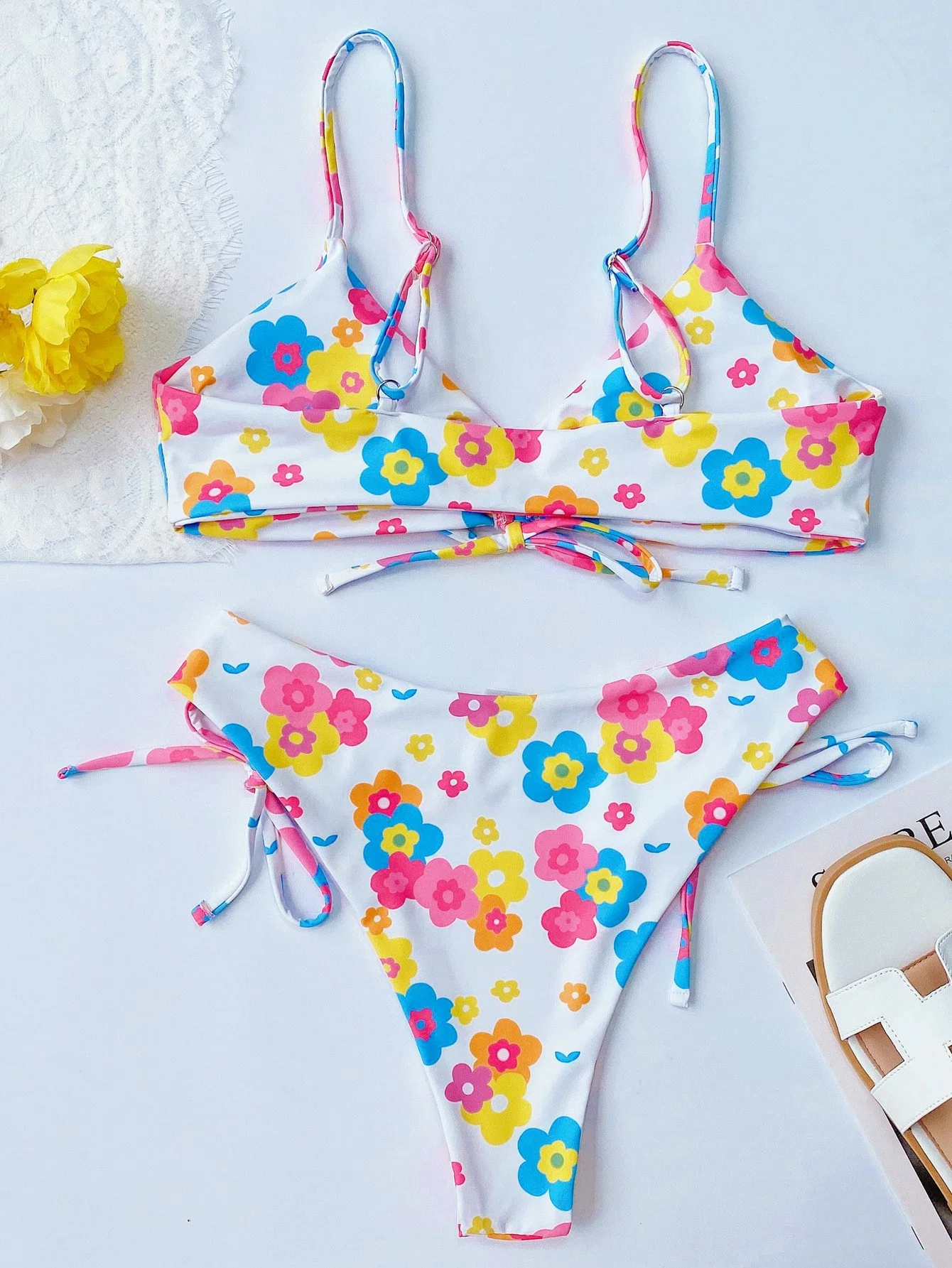 Floral Printing White Two Pieces Bikini Beach Wear