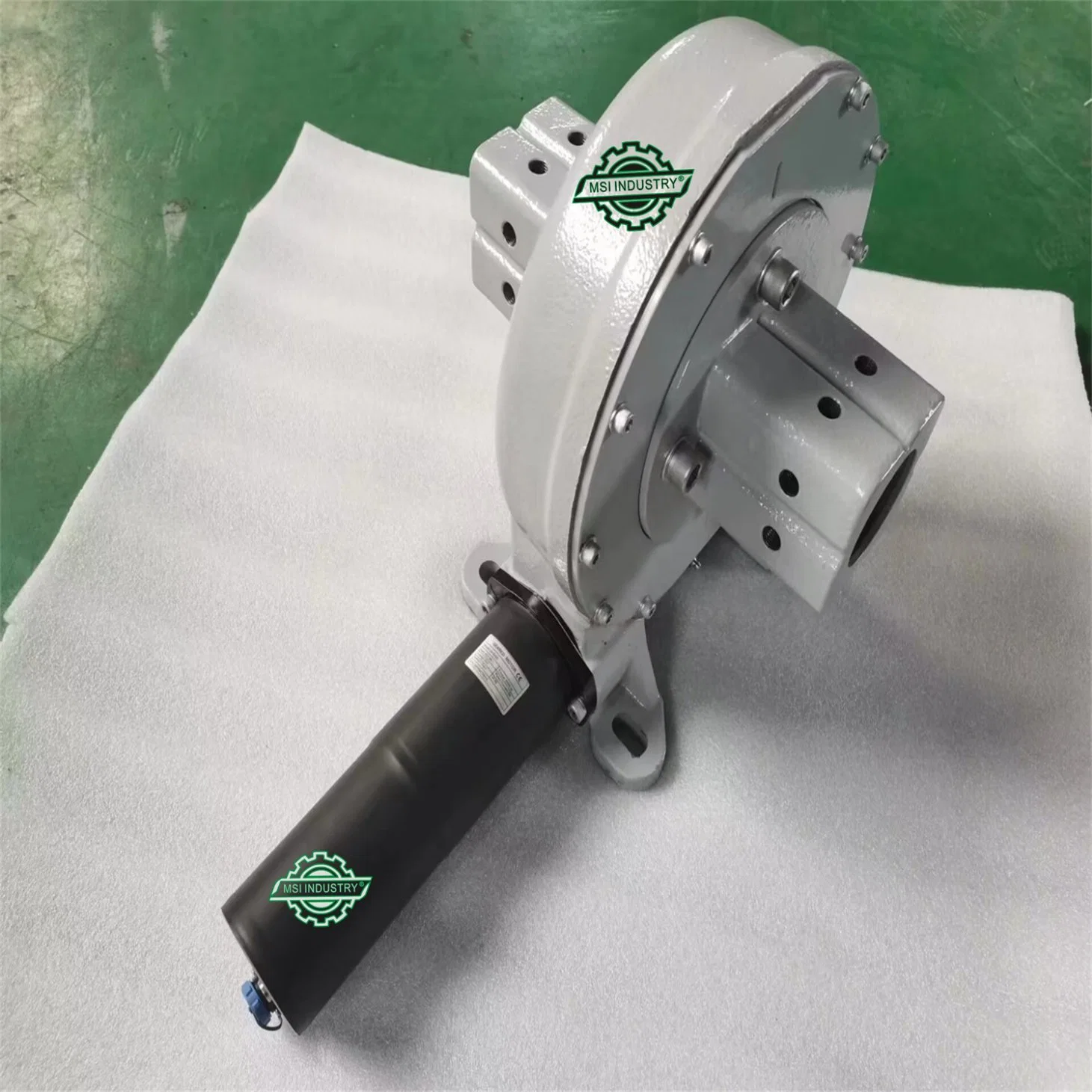 Good Quality Mounted Truck Crane Reducer Wind Turbine ESD Series Slewing Drive