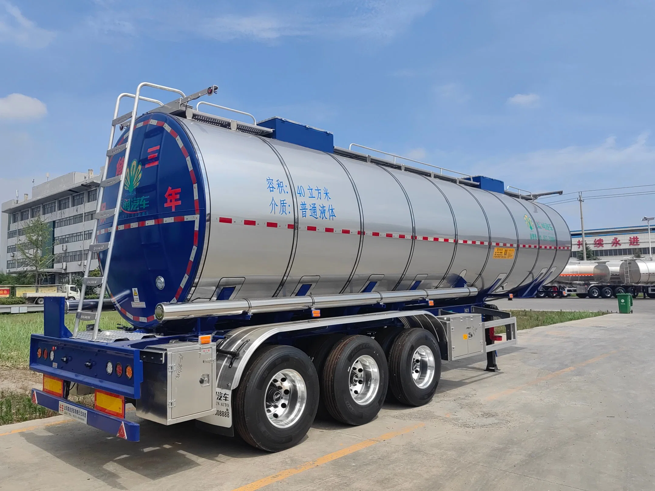 3 Axles 30000/40000/50000 Liters Oil/Diesel/Gasoline/Crude/Water/Milk/Propane Transport Steel Monoblock Fuel Tank/Tanker Truck Semi Trailer for Sale Price