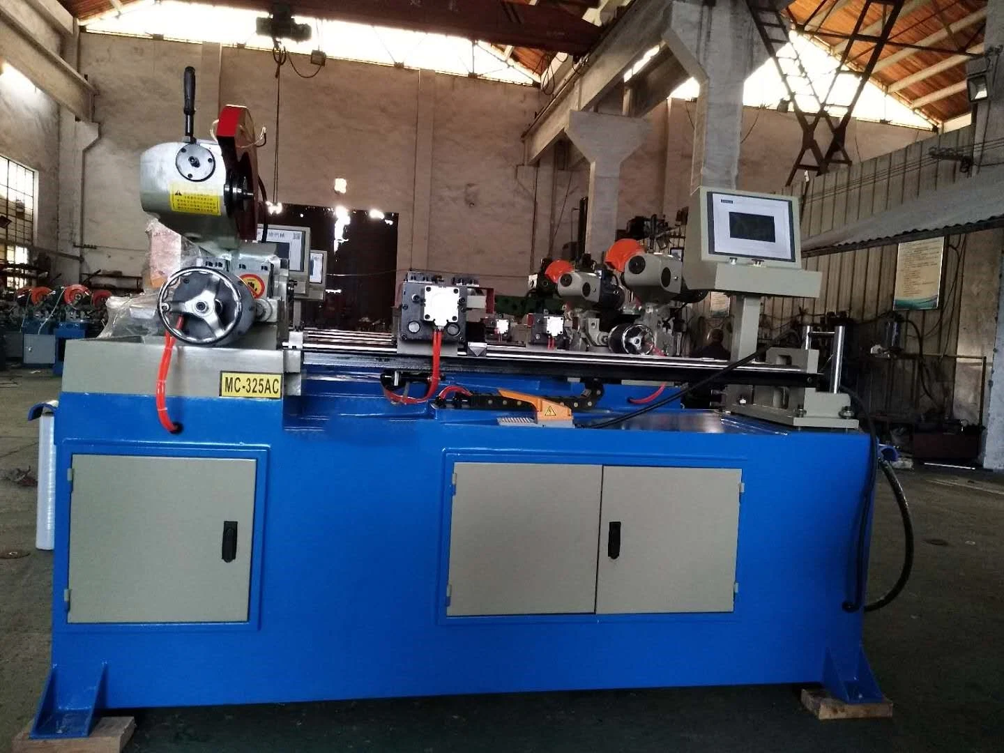 Colored Steel Full-Automatic Hydraulic 315 Copper Tube Cutting Machine