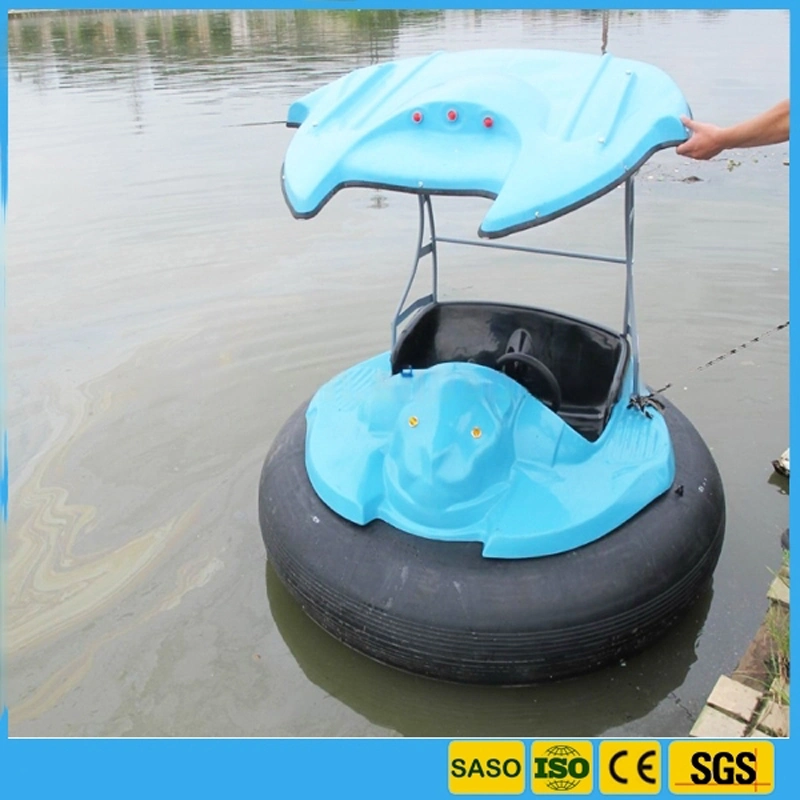 متنزه مركبة قارب مائي كهربائي في الماء