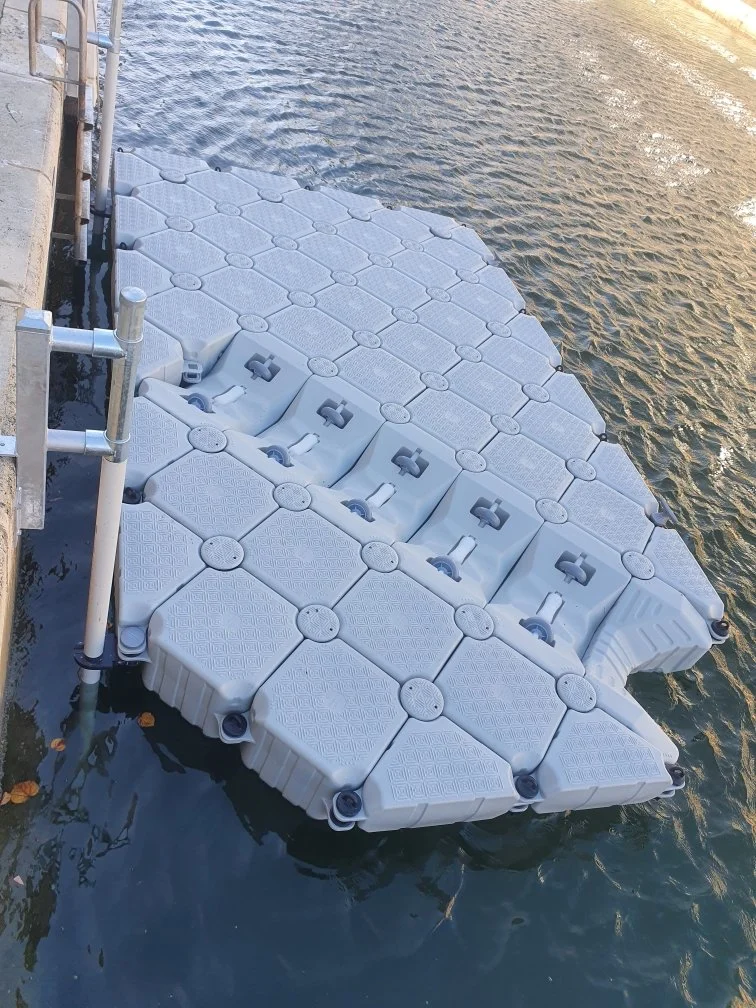 Jet Ski Dock with Roller Cube Ramp in The Center