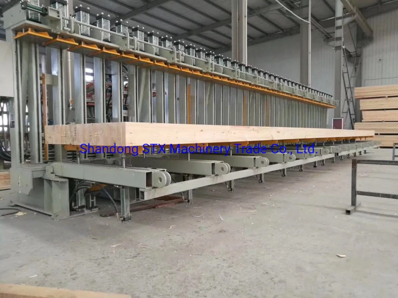 حامل قامطي هيدروليكي من آلة Glulam Beam Beam، 18 مترًا مع CE