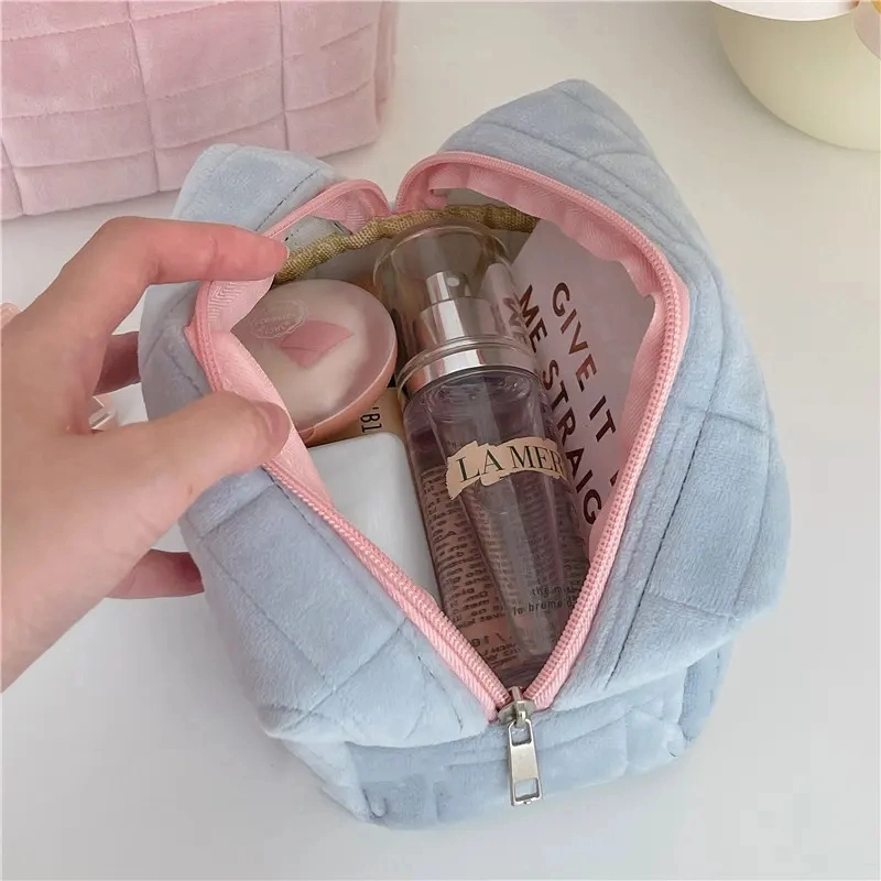 Promotion Gift Travel Accessories Fur Cosmetics Travel Bag Custom Makeup Cosmetics Bag