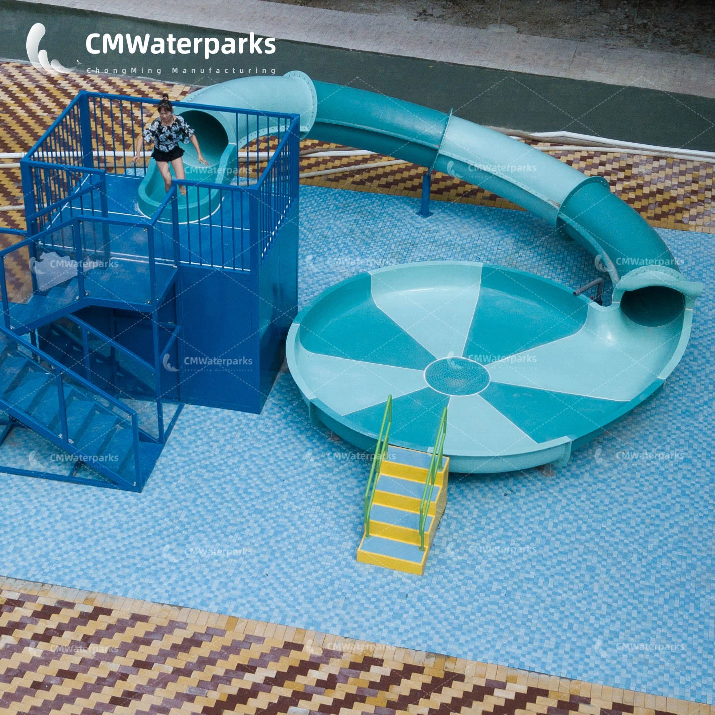 Professional Customized Water Park Equipment Fiberglass Water Slide Kids Playground Equipment With Family