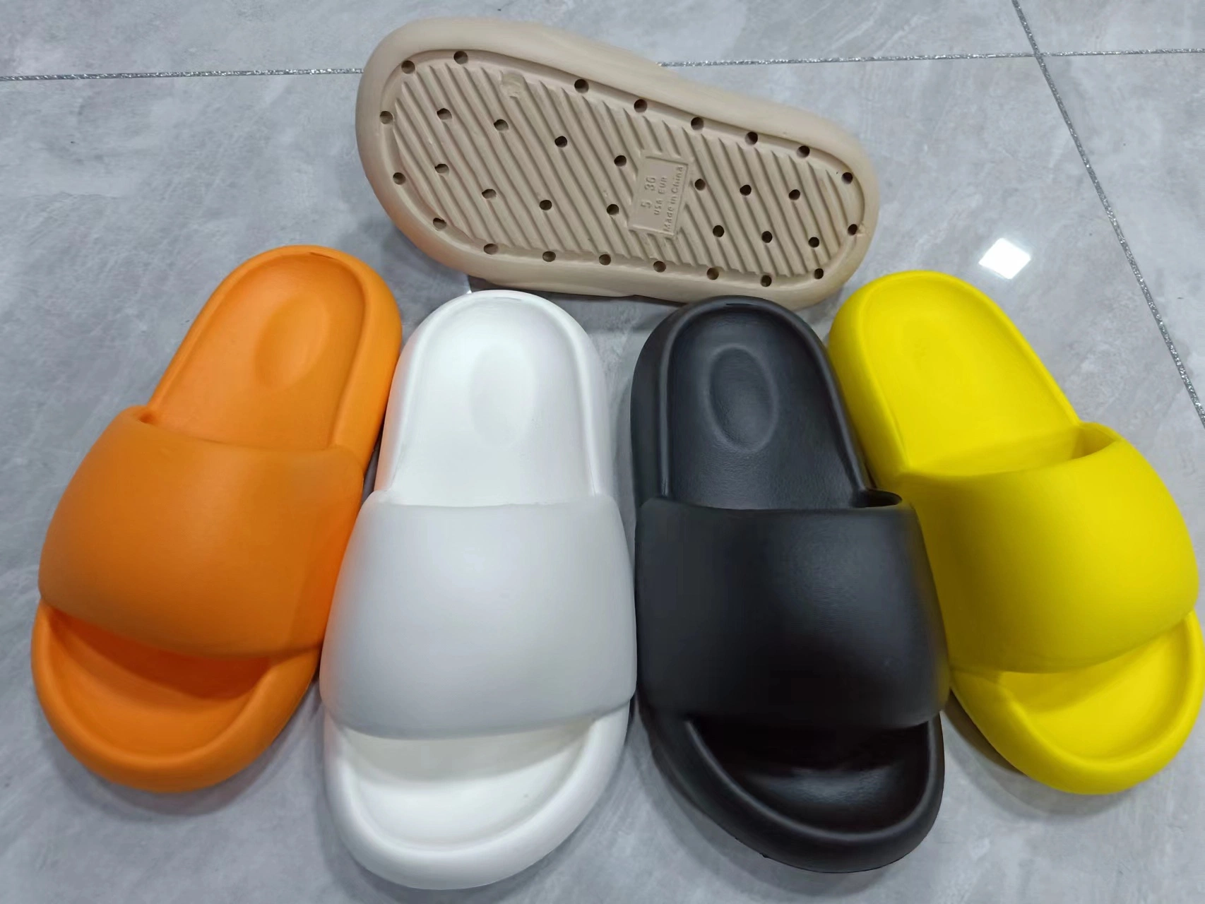 2023 New Women&prime; S Summer Home Indoor Thick Bottom Bathroom Bath Non-Slip Home Sandals Slippers