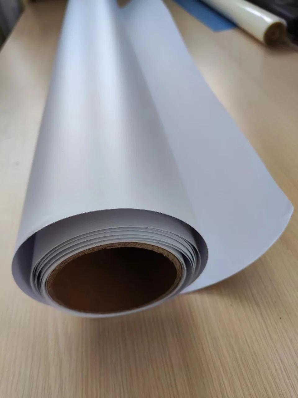 Solvent Printable White Glossy/Matte Self Adhesive Vinyl Permanent Adhesive PVC Film for Vehicle Advertising