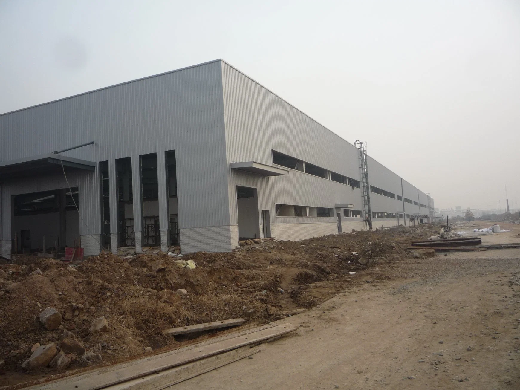 Galvanized/Painted Plant/Hangar Industrial Building Metal Frame Construction Steel Structure for Warehouse/Workshop/Garage/Storage/Shed