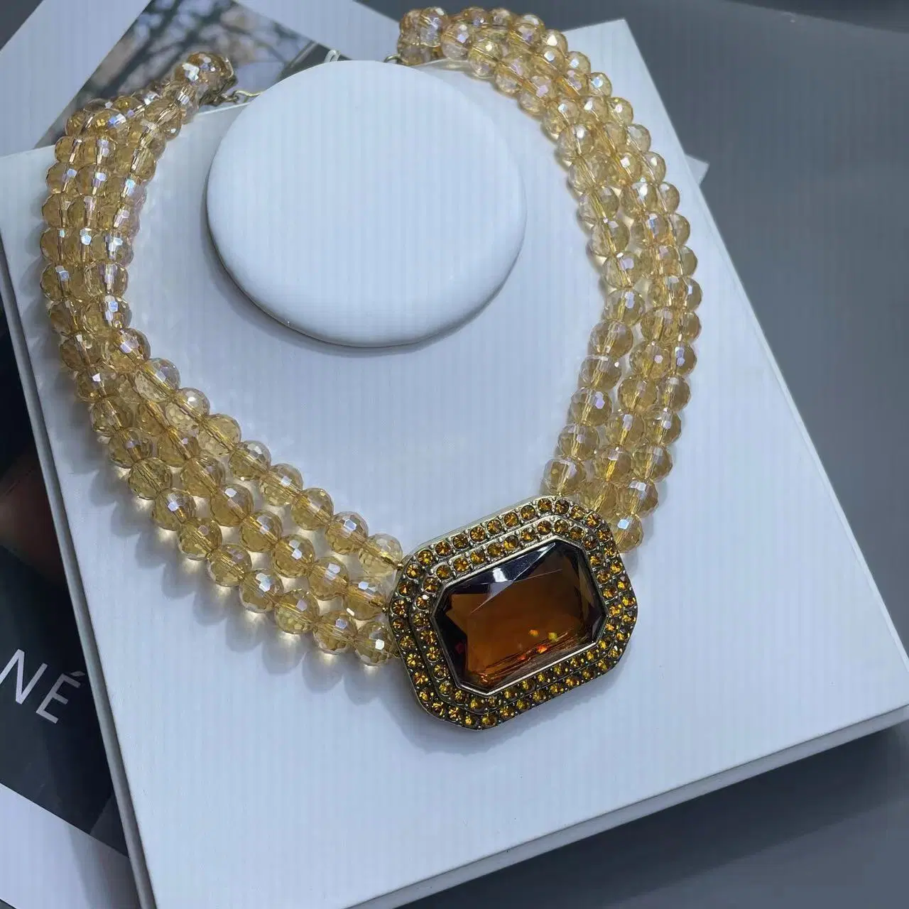 Colar vintage Segunda mão Colares de vidro pesado da indústria, Jóias de diamante da Moda Amber