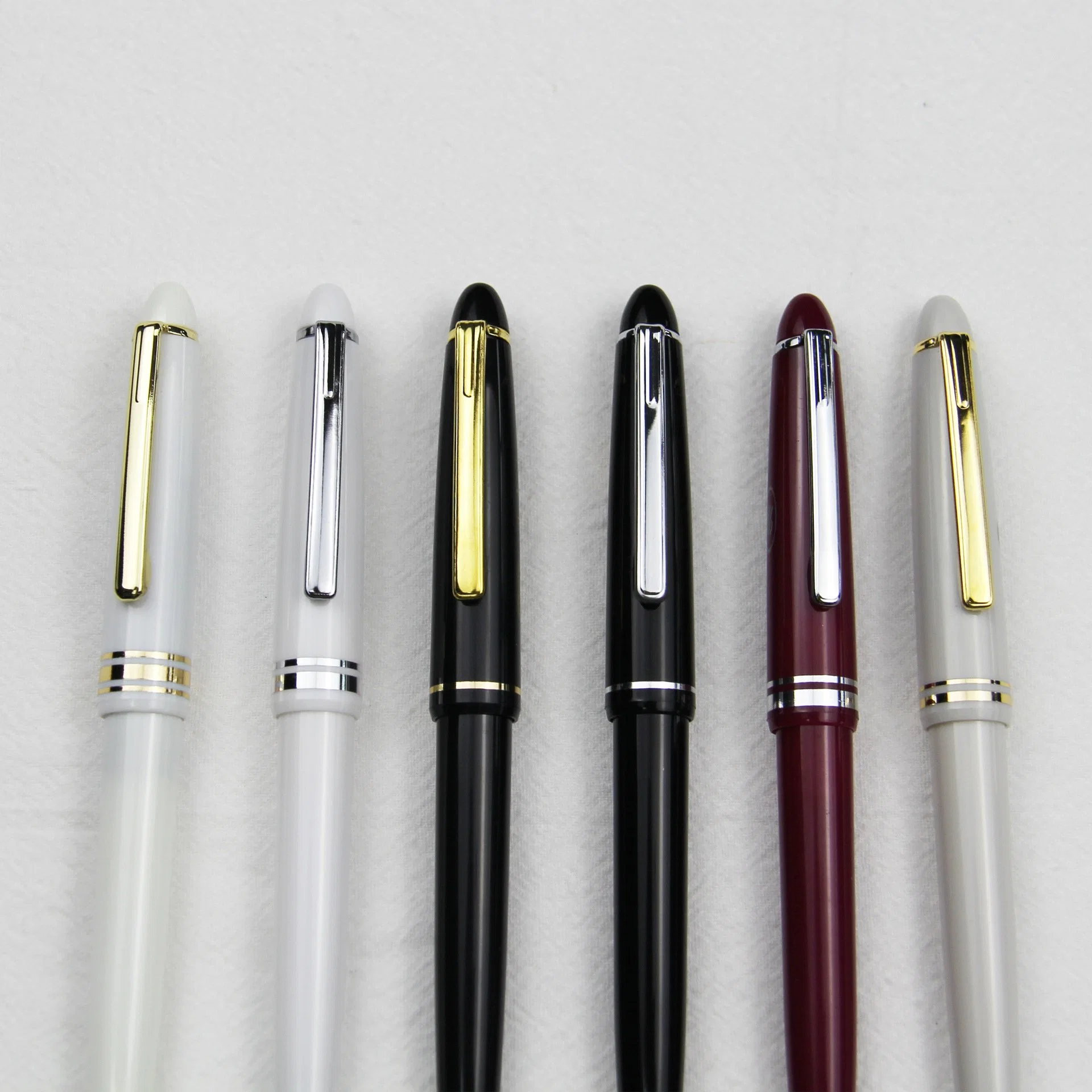 Custom Logo Ballpoint Pen High-Grade Plastic or Metal Signature Pen