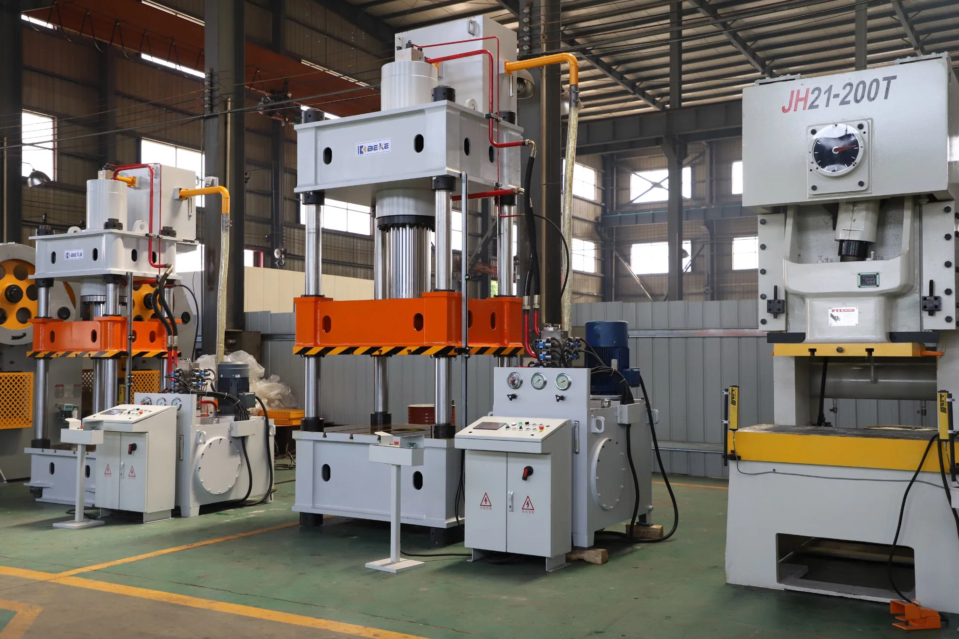 300t Four-Column Hydraulic Press Machine