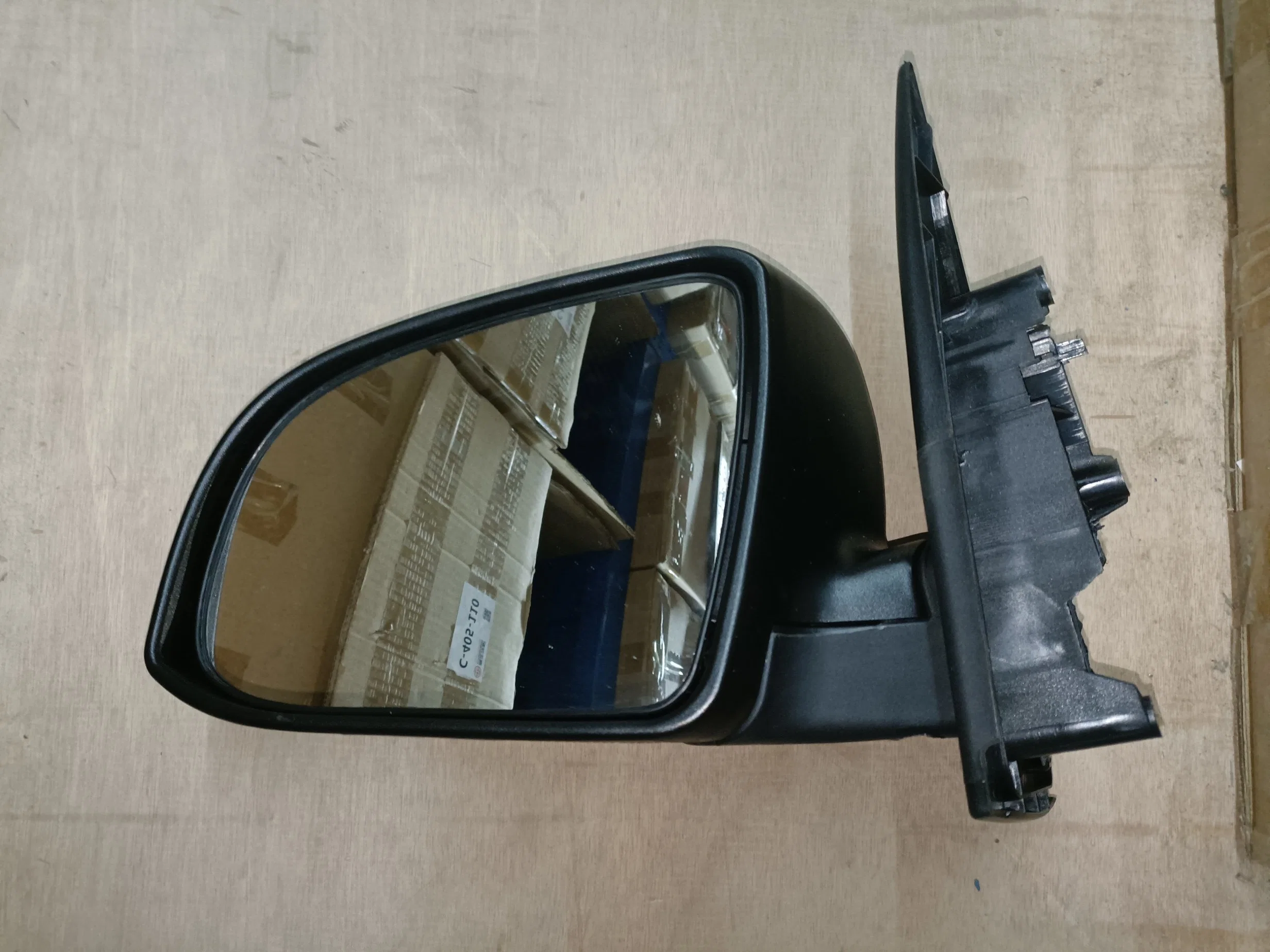 Alquiler de espejo retrovisor de Changan para MS201 (OEM: 8202010-Y02)