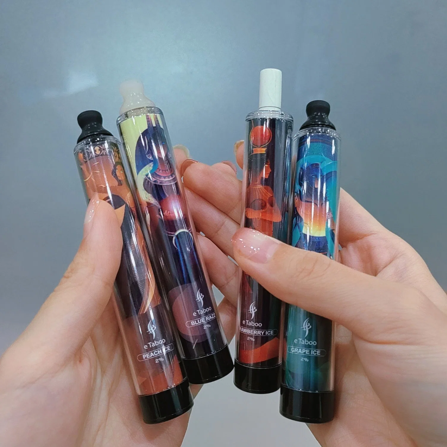 Luz de estilo pluma resplandor 2% NIC o VAPE desechable personalizado Vaporizador de podómetro E-CIG 1000 Puff