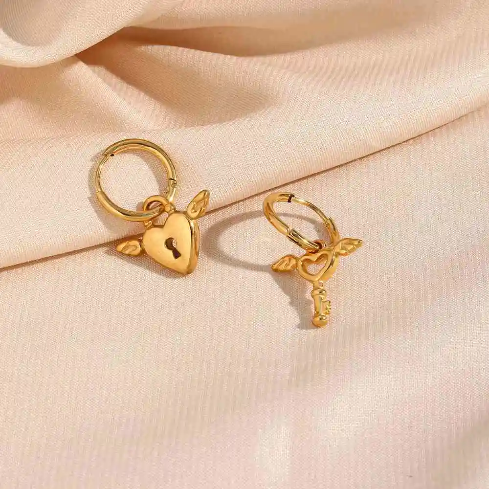 2023 Fashion New Angel Wings Love Key Stainless Steel Vacuum Plating Earrings