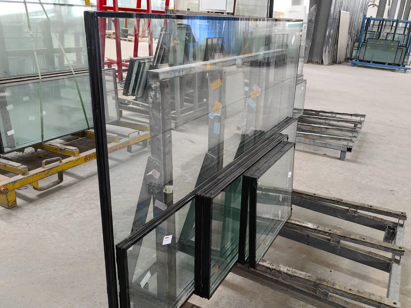 Transparent Flat/Floating Thermal Insulation Tempered Laminated Glass Low-E Glass, Used for Windows, Buildings, Furniture Partition