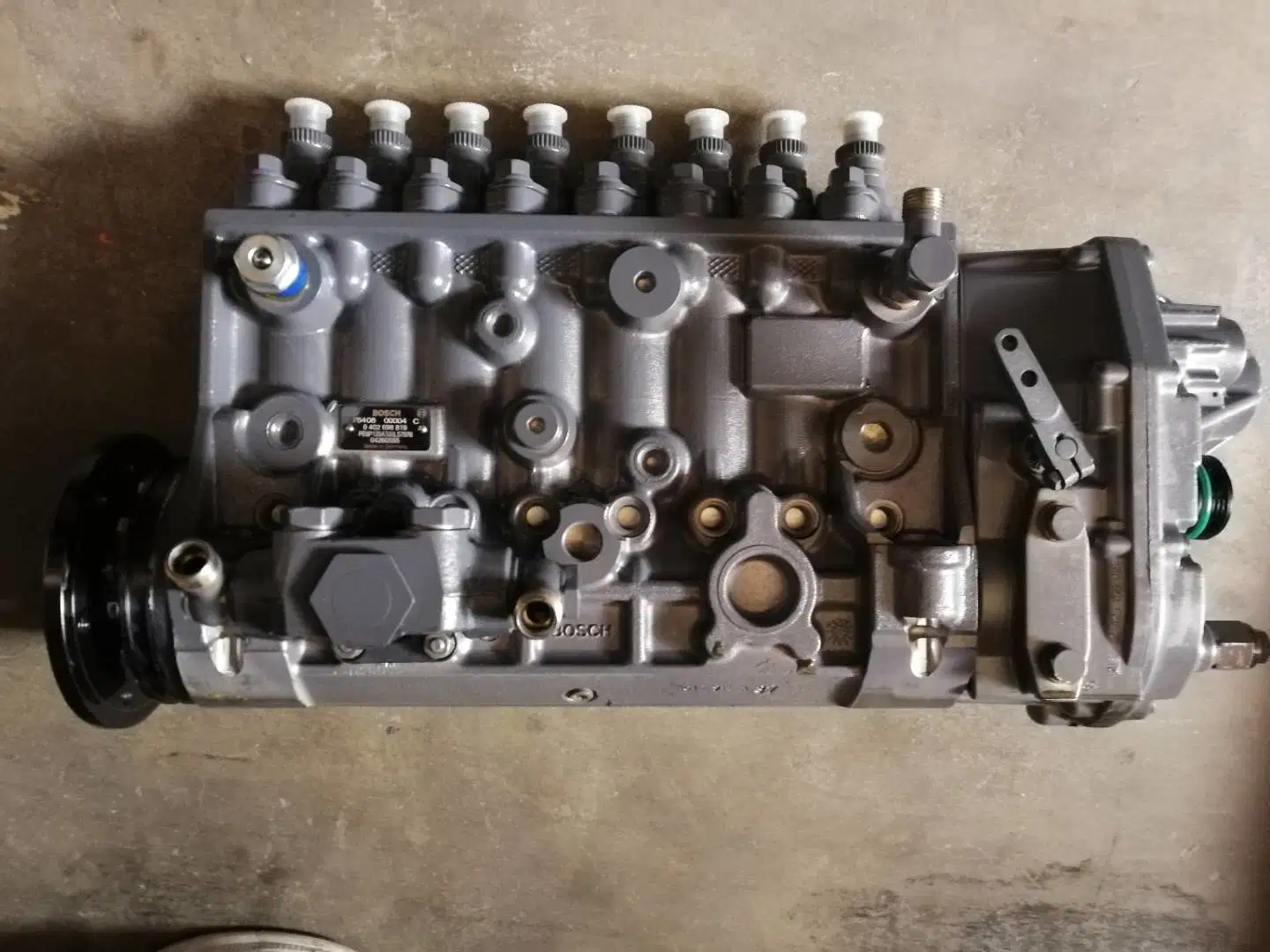 Fuel Injection Pump Bf8m1015/Bf8m1015c Diesel Engine Parts 04260555/04260590 for Deutz