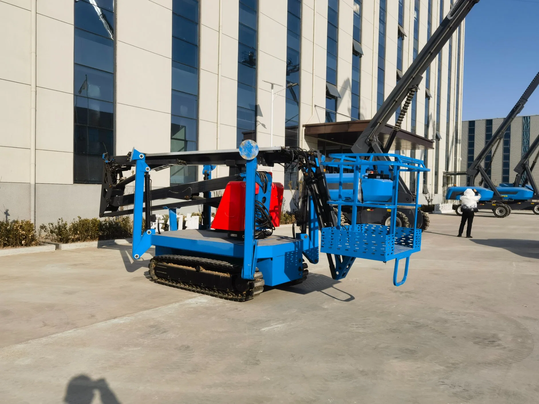 Hybrid System for Boom Lifts Electric Articulating Cherry Picker Knuckle Lift Low-Level Access Boom Lift Fe Hybrid Articulating Boom Lift