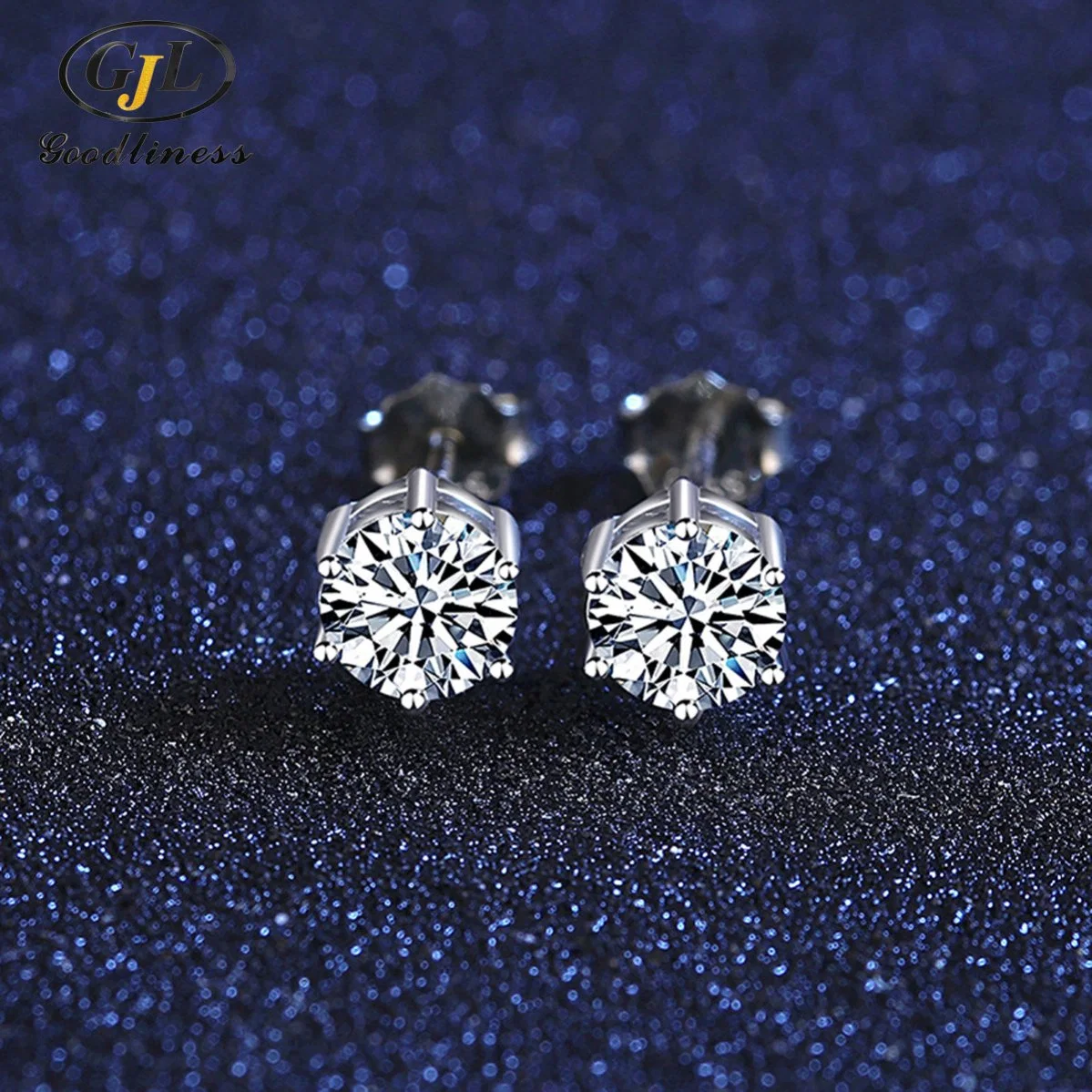 Boucles d'oreilles en argent S925 avec des bijoux en moissanite