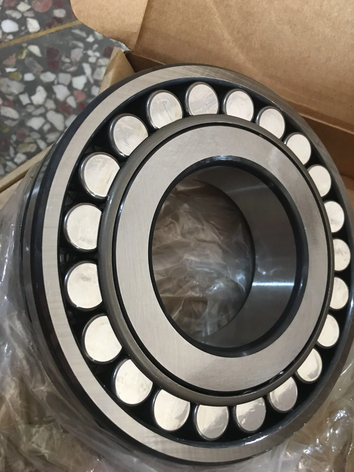 High Speed 22205ca/W33 22348cc/W33 22218ca/W33 Spherical Bearing Roller