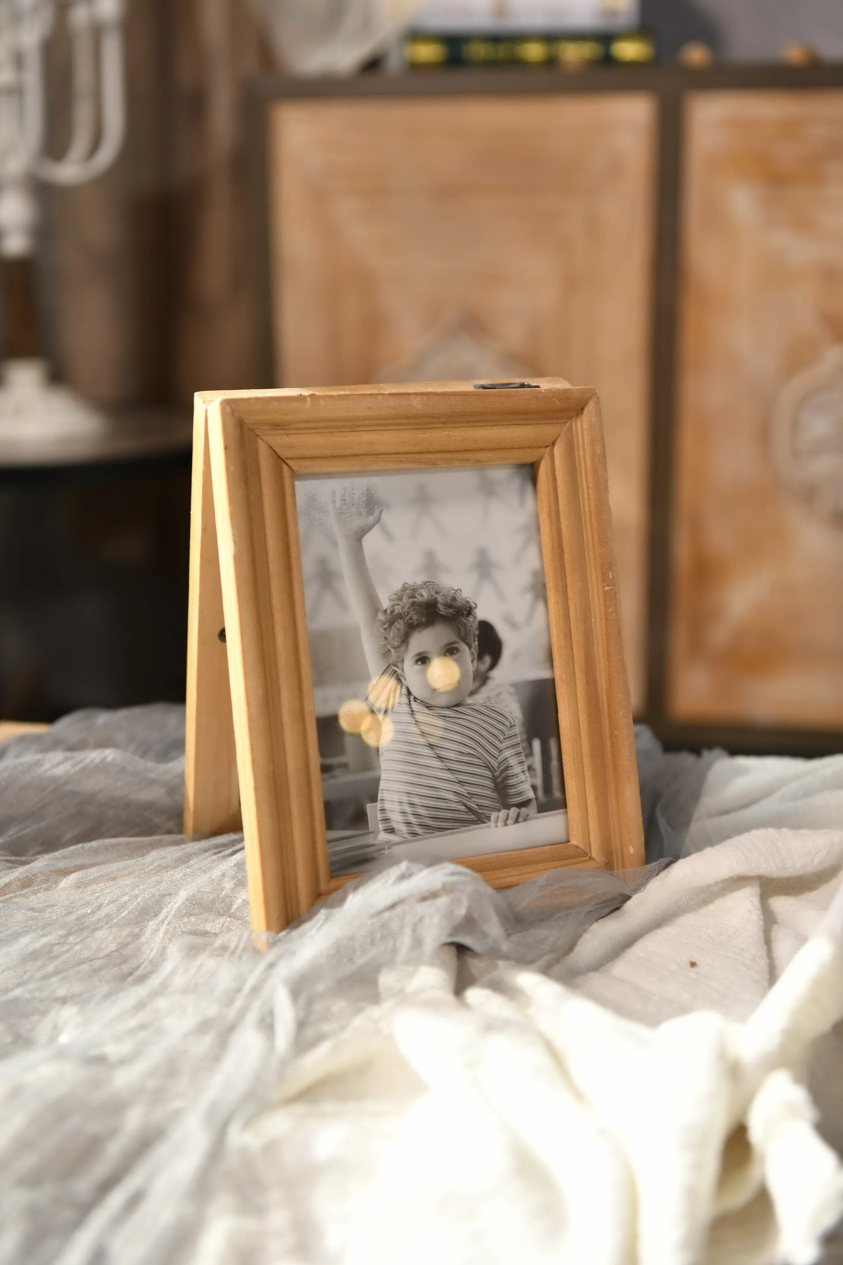 Double Side Wooden Frame Table Top Photo Frame