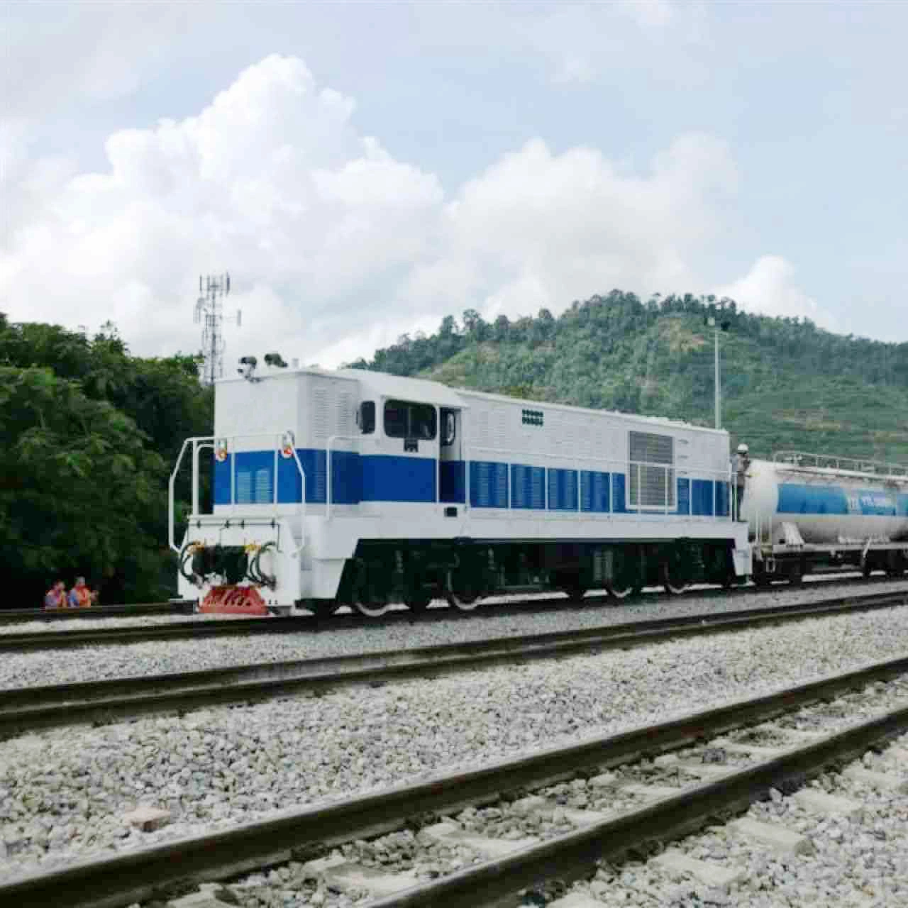 Motor diesel de la locomotora personalizado para la venta