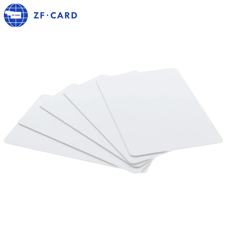 PC Carte vierge et MIFARE Plus (R) X 2K (4B) de la puce Ruban PVC cartes vierges Carte Blanche