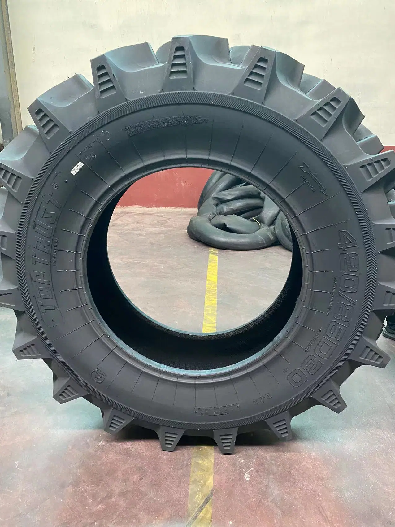Nylon el sesgo de los neumáticos agrícolas Agr Tractor neumáticos de la Granja Modelo R-2 9.5-32