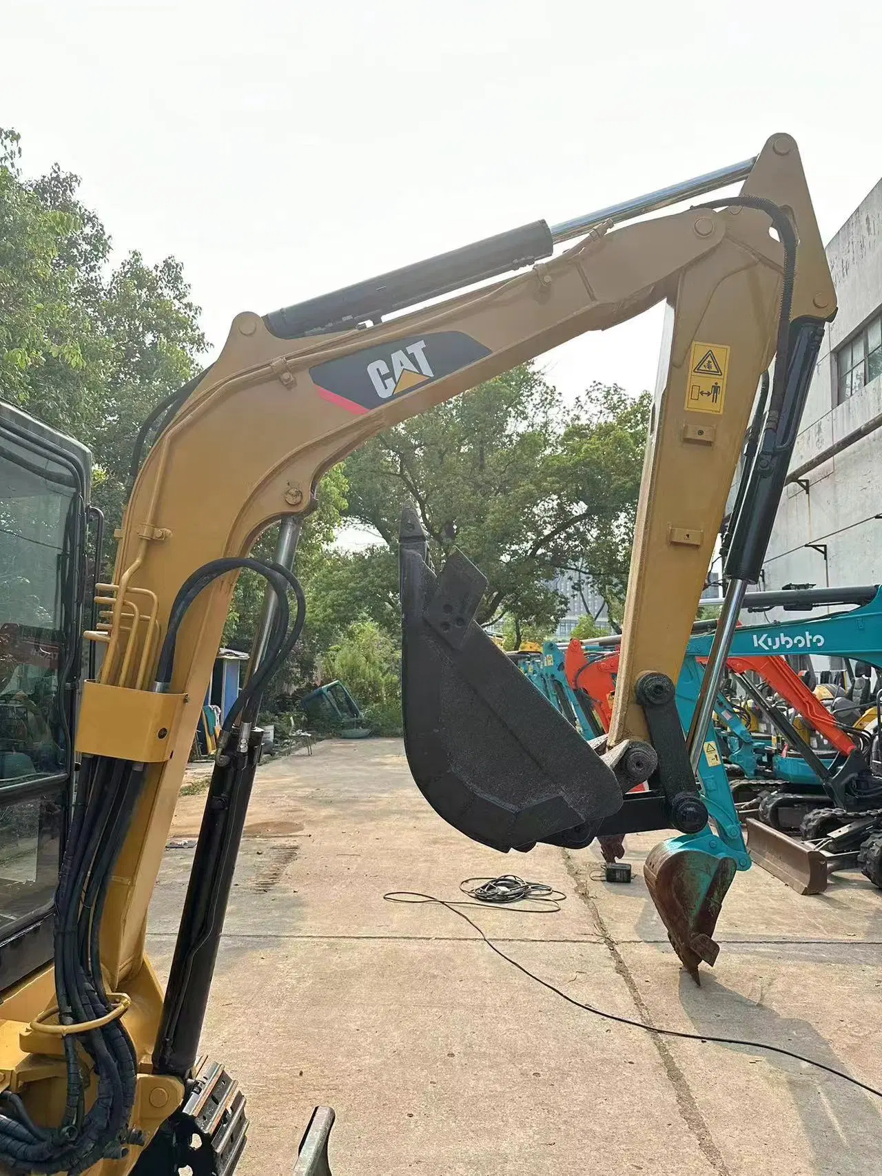 Used Crawler Excavator Cat303 Used Mini Excavator Used Diggers Used Caterpillar Excavators Cat 303cr